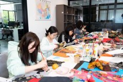 建立“科技+文化+公益”的立异模